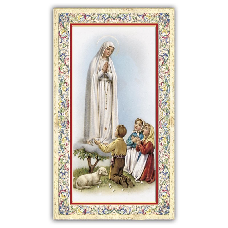 Santino Madonna di Fatima con i tre pastorelli con preghiera e finiture in oro a caldo Santino Madonna di Fatima con i tre pastorelli con preghiera e finiture in oro a caldo