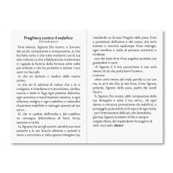 Biglietto in carta perlata con la preghiera contro il malefico