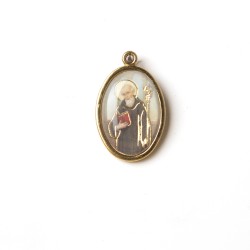 Medaglia ovale dorata di San Benedetto