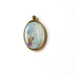 Medaglia ovale dorata della Madonna di Lourdes