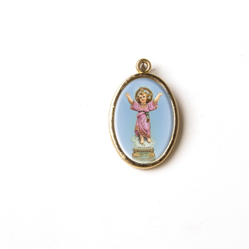 Medaglia ovale dorata del Divino Niño Medaglia ovale dorata del Divino Niño