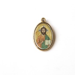 Medaglia ovale dorata di Gesù Maestro