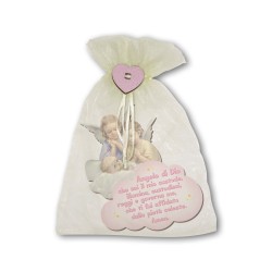 Quadretto in legno sagomato del bambino in culla vegliato da due angeli con preghiera Angelo di Dio su fondo rosa